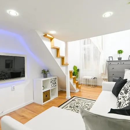 Charming In Damjanich Str., Lucas Apartamento Budapeste