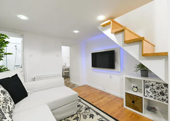 Charming In Damjanich Str., Lucas Apartment *