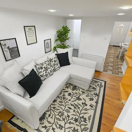 Charming In Damjanich Str., Lucas Appartement